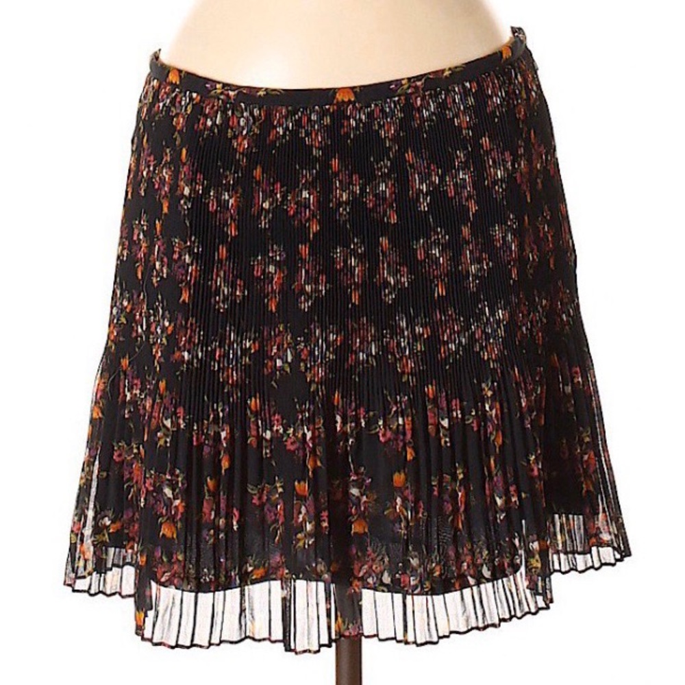 Madewell Floral Pleated Mini Skirt.  Size 8.